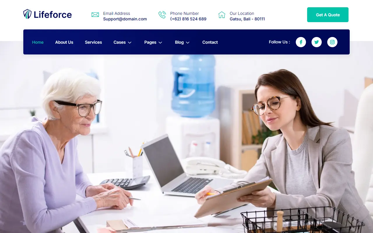 หน้าแรกของธีม Lifeforce Insurance Agency บนคอมพิวเตอร์