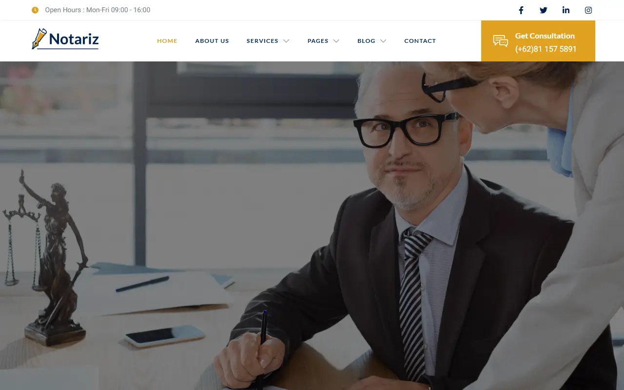 หน้าแรกของธีม Notariz Notary Public บนคอมพิวเตอร์
