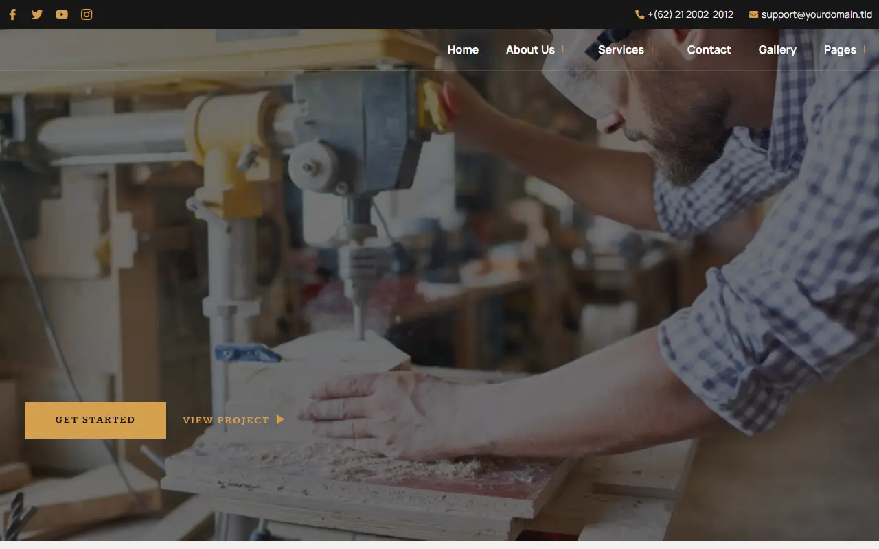 หน้าแรกของธีม Woodsman บนคอมพิวเตอร์